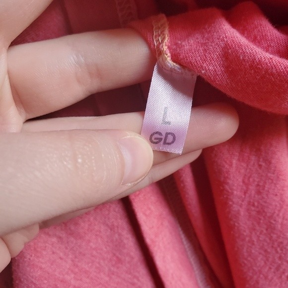 Red Levi's Logo Casual T-Shirt - Picture 11 of 12